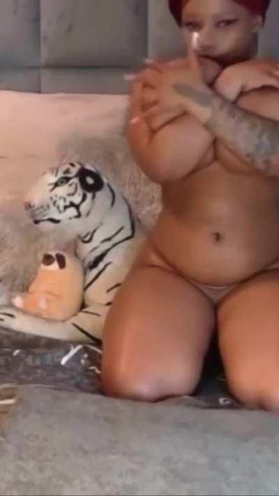 Different bitches, same concept.