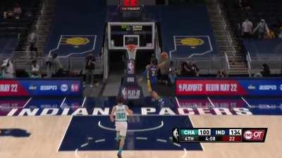 [Highlight] Cassius Stanley checks in and immediately gets the steal and throws it down!