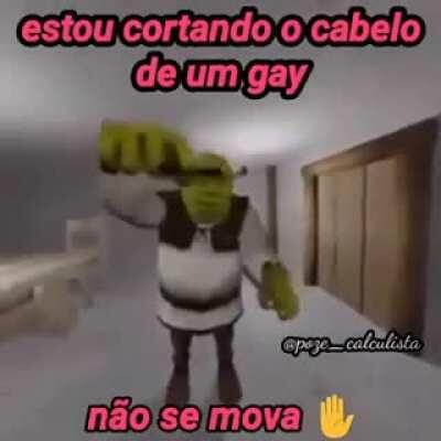 Parado aí MUQUINHA 😐✋