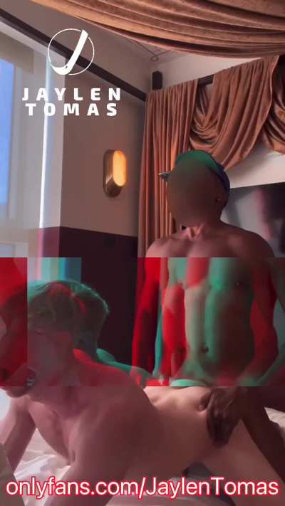 come see me fuck and flood some hot twinks / twunks my twitter @JTomasVids