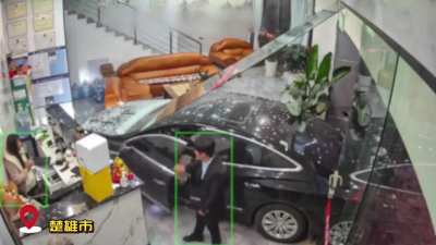 When Zhongguo kid plays too much GTA