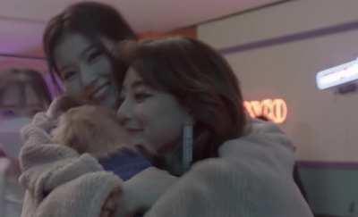 Sana & Jihyo with Boo