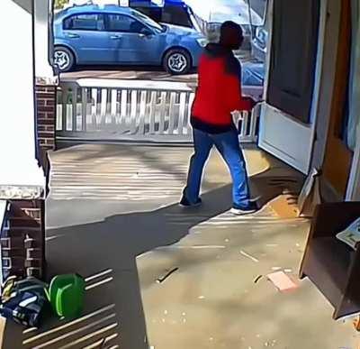 Мужик, мужик да я ж только спросить 