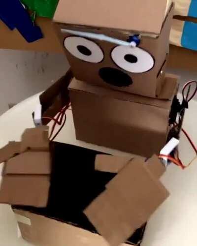 This homemade robot magician