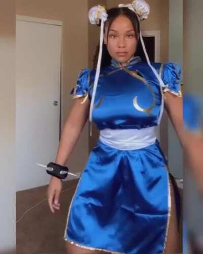 Ange as Chun-Li
