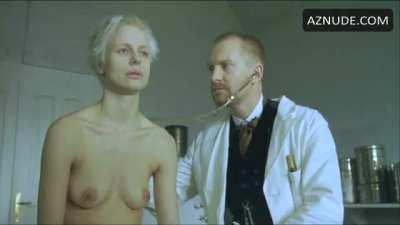 Opium-2007-kirsti stubo