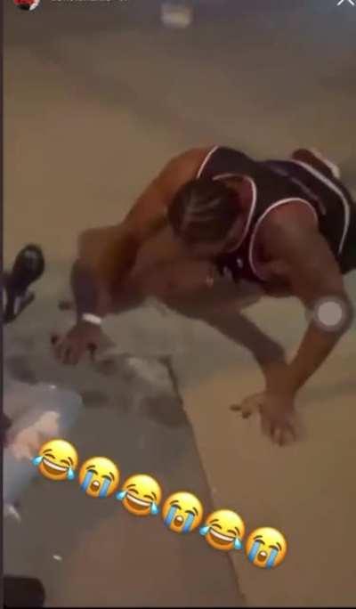 bro really knocked his girl out too😧😧