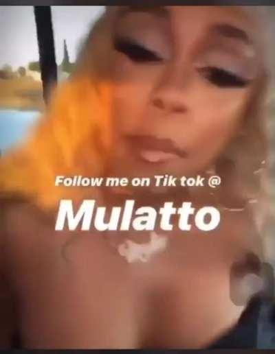 Old video of Mulatto . . 😻