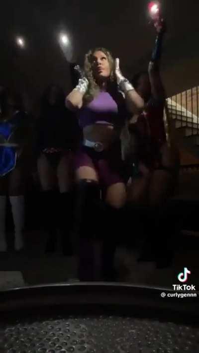 Who's wearing the best outfit?