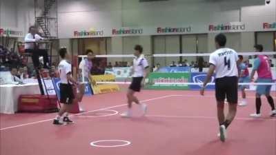 Сифак, так вот ты какой вид спорта, а мы по другому играли