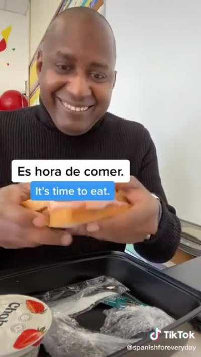 Es hora de comer Credit: @spanishforeveryday