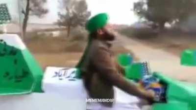 Paxtan retaliate karney ka sochega nahi, Paxtan retaliate karega! 😳😇 PHEELING PARAUD DIL DIL PAXTAN 🇵🇰🚽 OOOOOOO OOOOOO 😤🐒