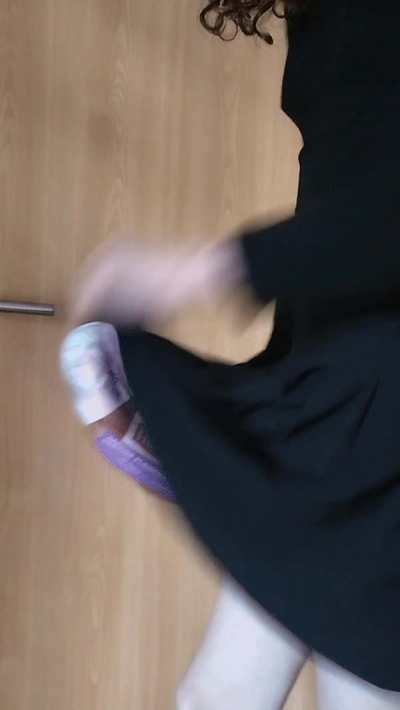 Showing you my sausage :3