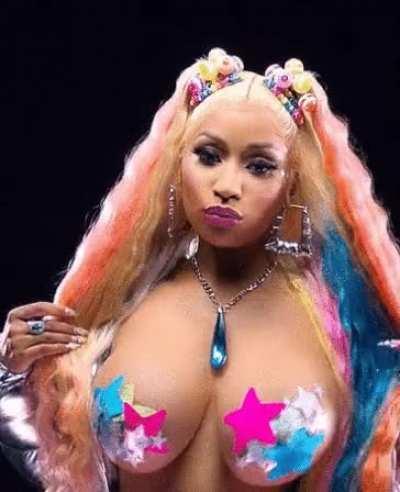 Need some1 to feed and jerk to Nicki with