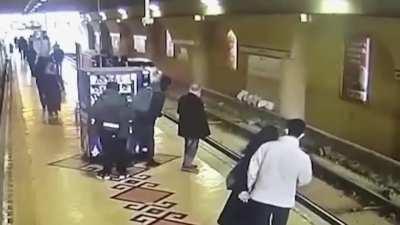 Istanbul going full Elon Musk now.