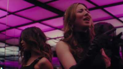 Leslie’s new music video 