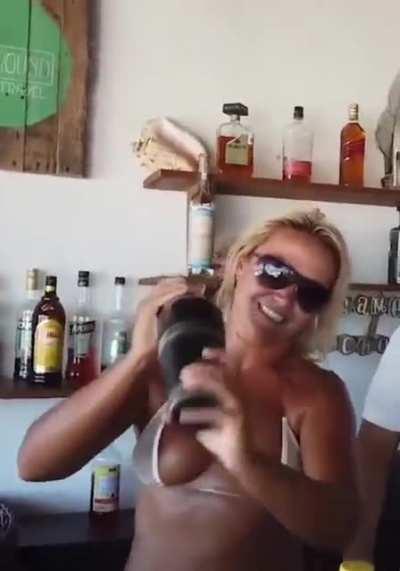 Jenny Boobs Bouncing 😍😍😍