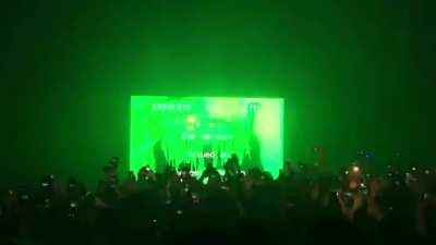 what if fell in luv was the intro to the neon tour?