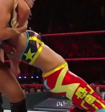 Sexy Bayley booty (upscaled 60fps)