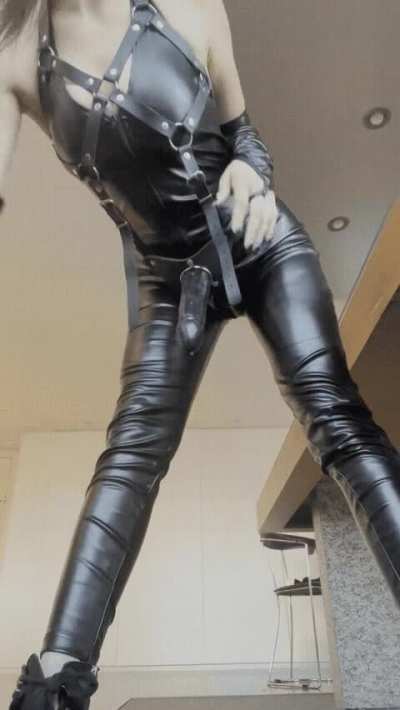 taking ass applicatons whos next for an interview