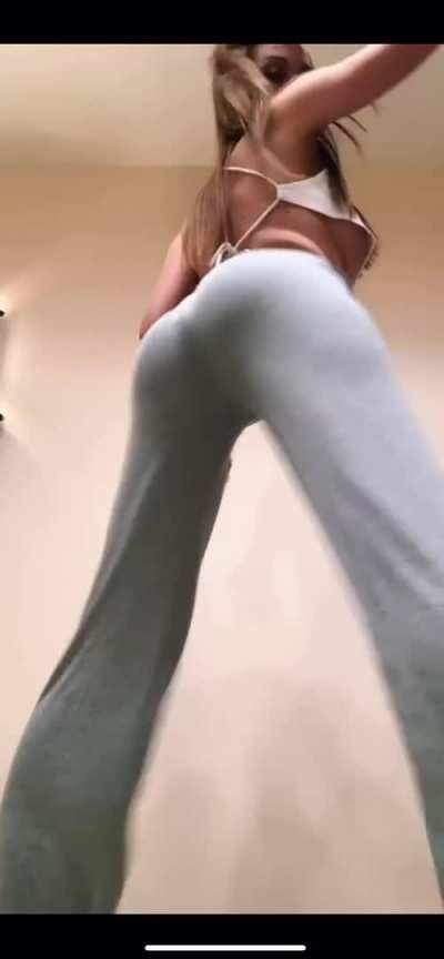 🆙 and I’ll give you a surprise 😉