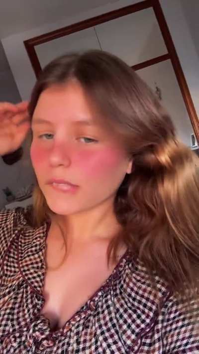 Te resistes a mi carita de niña ?;)