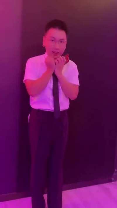 Me when I play Assphelios vs me when I play Luxanal