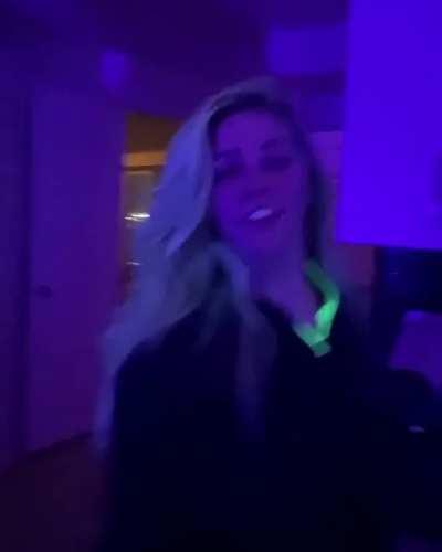 I'd love to party with her...