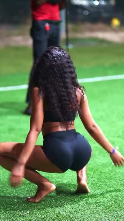 Bouncey bouncey 🍑