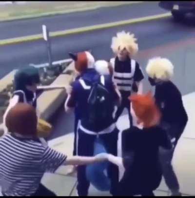 This type of stuff in public is what really makes me hate being an anime fan