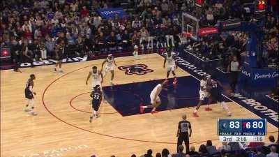 [Highlight] Joel throws down the reverse jam to hit 36 points in 28 minutes against the #1 Timberwolves