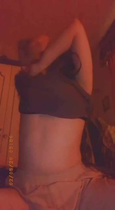 gorgeous. P A K I - B A B E 🤩🤩 (comments)