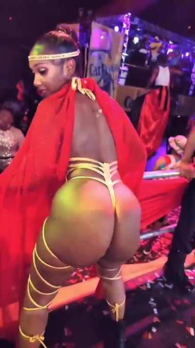 jammin @chapmannn_ 🎥@nigelsocrazy