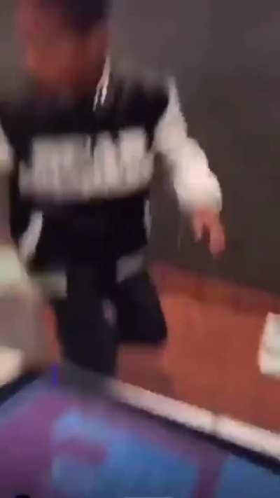 McDonald's em Los Angeles. Quanto tempo ainda dura a California?