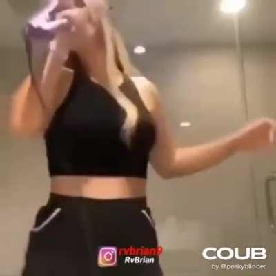 Hmc while I sing