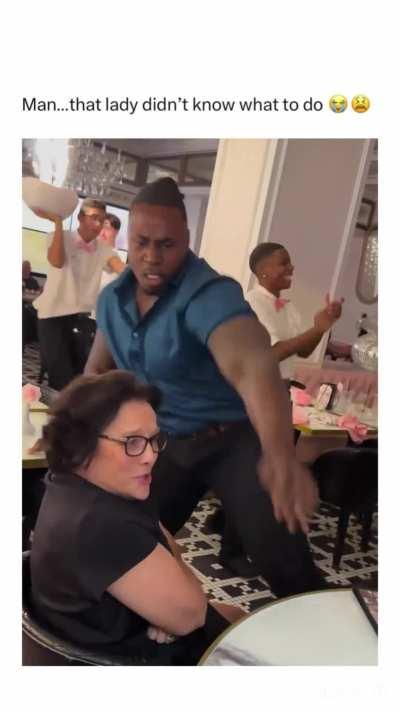 WTF was she supposed to do... Borrowed from IG