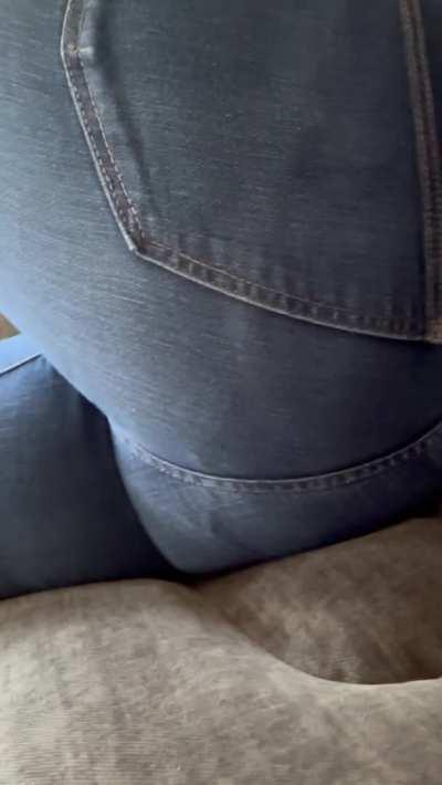 I just love how the smell gets trapped in my jeans!