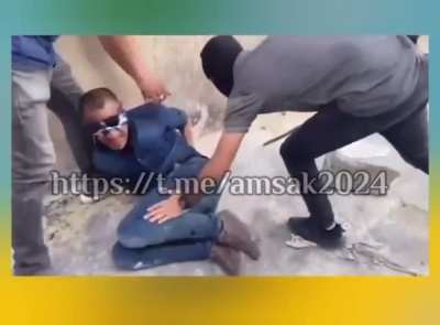 Warning! NSFL! Hamas heavily injured Palestinian! Viewer discretion advised.