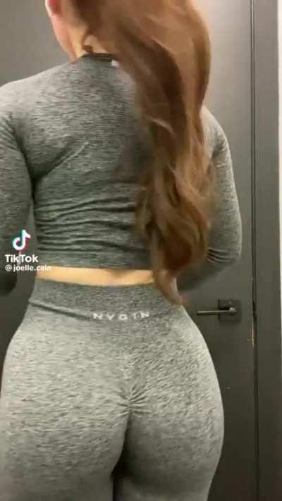 Joelle Cain (@joelle.cain)