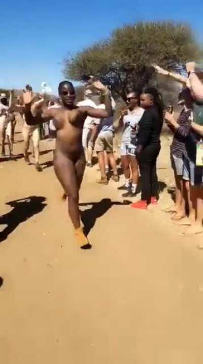 Nude marathon in Africa