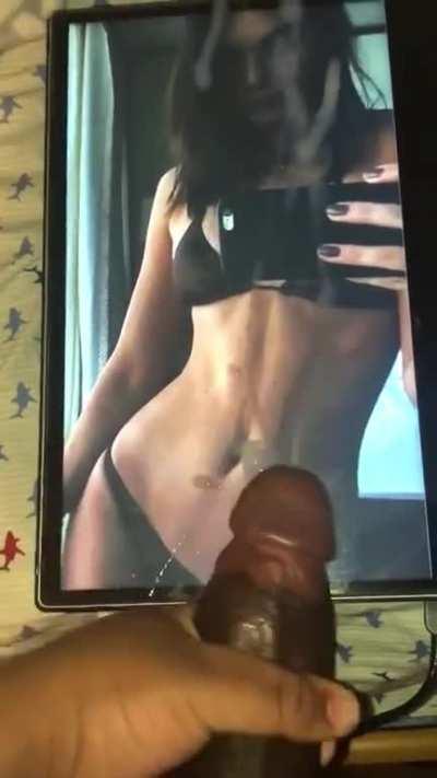 Kendall Jenner (full vid in comments)