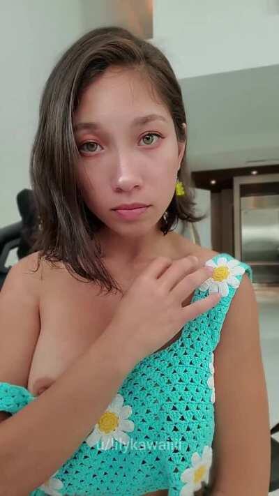 Nice and 🍈 beautiful tits ,mmm love it⚡️