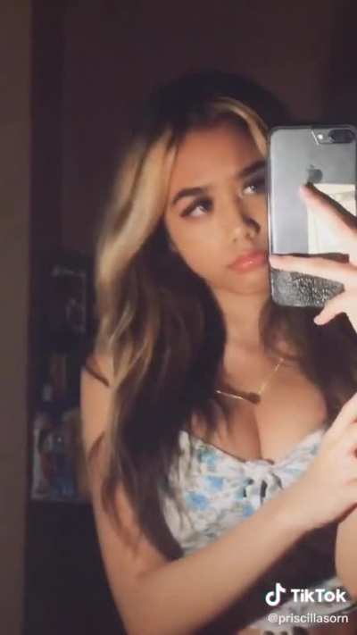 priscilla in glasses👀