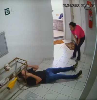 Crazy girlfriend shoots her partner after he supposedly cheated on her