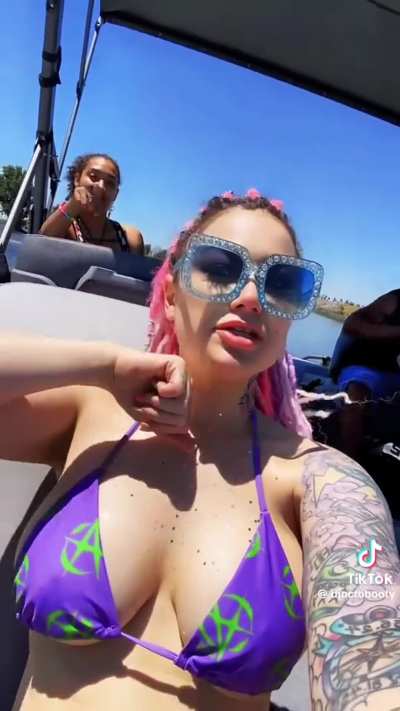 Tits on the river @djoctobooty
