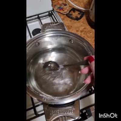 Hi, Reddit! A little more of the ordinary life of Ukrainians :) We cook reusable chemical pads at home instead of borsch. I was offered to send warm weather from Hawaii instead of pads, but it's a pity it's not possible. So we continue our work:)