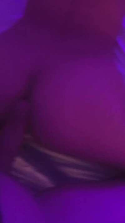 My lesbian friend wanted to feel girl-cock in her ass 🍑