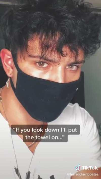 *smirks* uhhh hey sexy redditor... *glomps u*