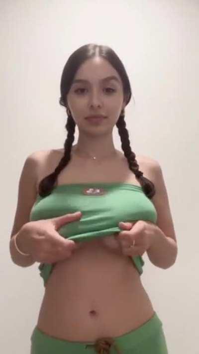 just show us the Mistry that you are hiding sophie mudd 🍒💦