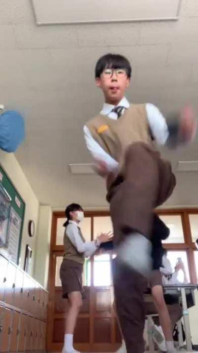 Japanese school kids are getting sturdy now?? 💀 he was killing this shit tho ngl
